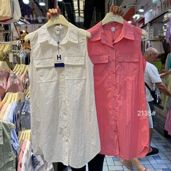 2 Sleeveless Polo Shirt - Picture 1 of 1